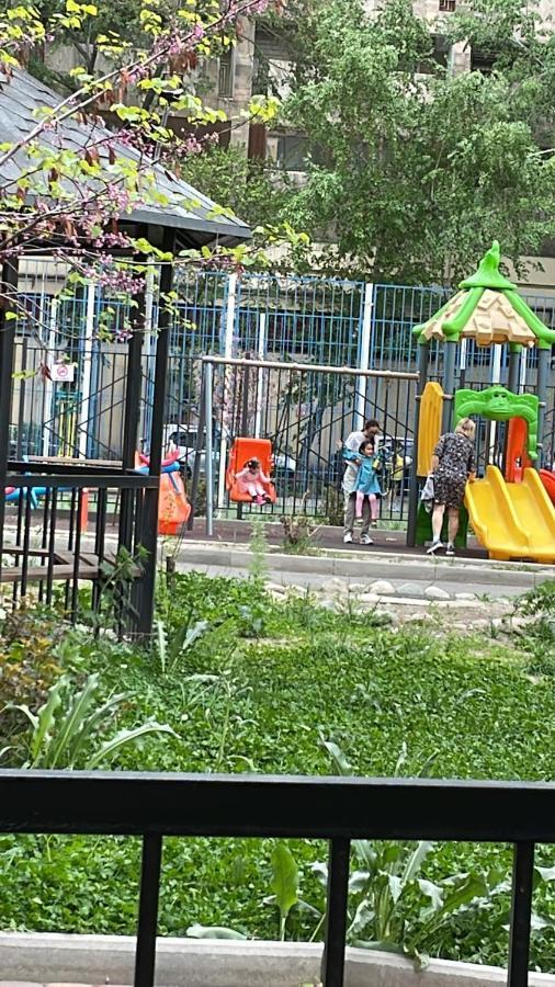 Арбат Apartment 阿拉木图 外观 照片